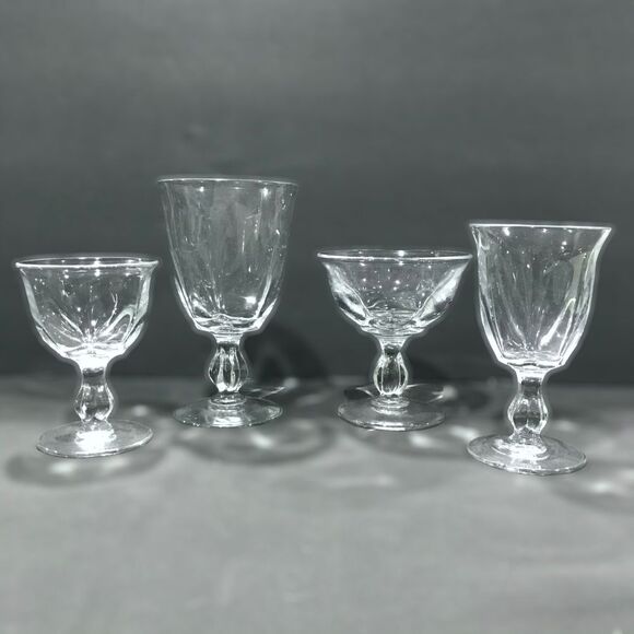 5 Canterbury Heavy Pressed Claret Dessert Wine Glasses Vintage 40's - Picture 3 of 4